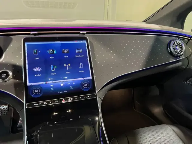 Mercedes-Benz EQE 53