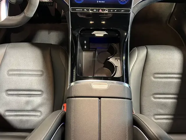 Mercedes-Benz EQE 53