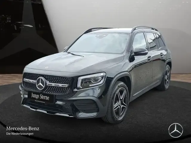 Mercedes-Benz GLB 220