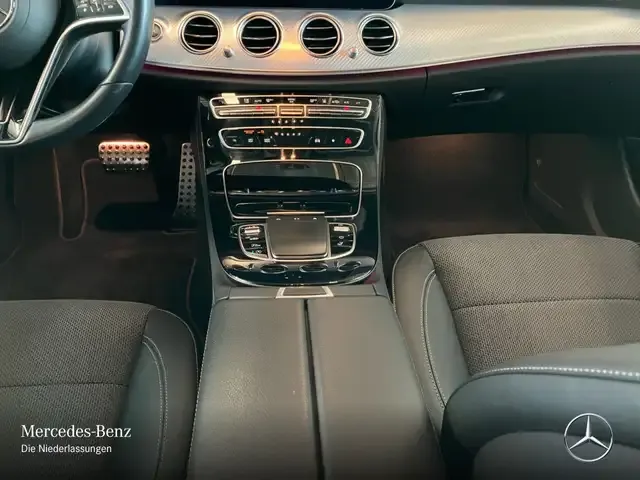 Mercedes-Benz E 400
