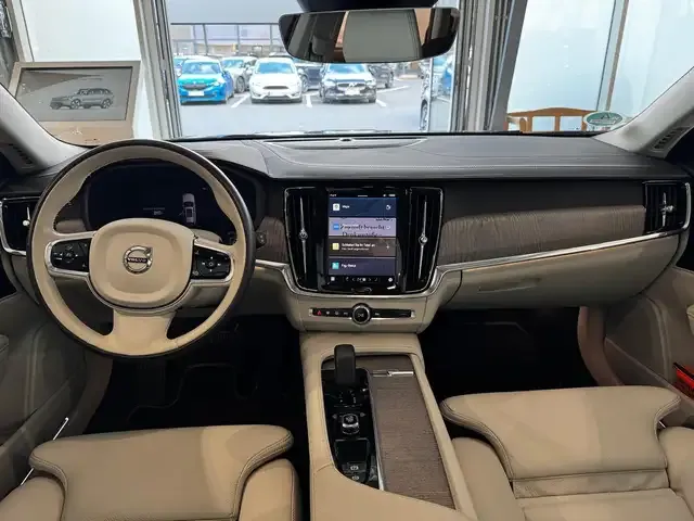 Volvo V90