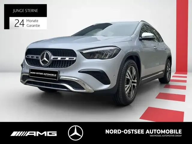 Mercedes-Benz GLA 200