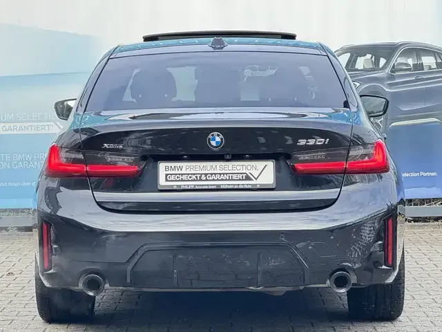 BMW 330