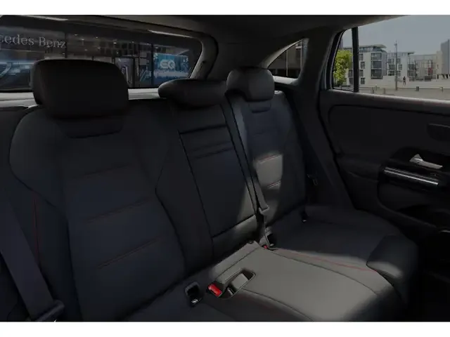 Mercedes-Benz EQA 300