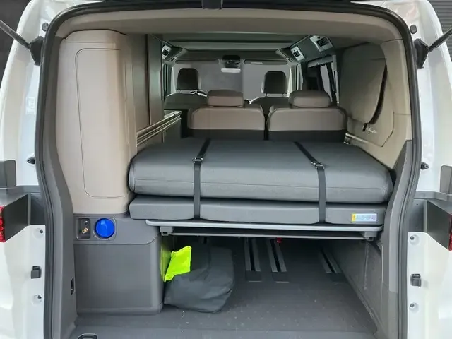 Volkswagen T7 California