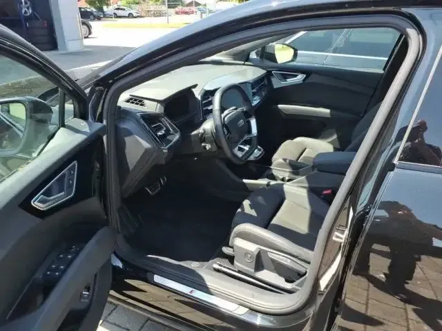 Audi 50