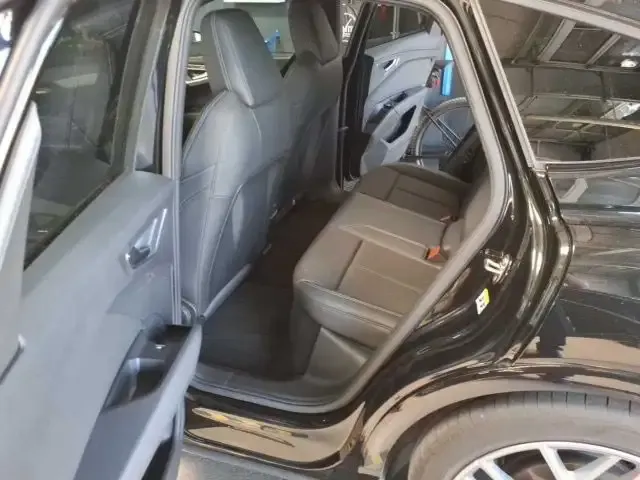 Audi 50