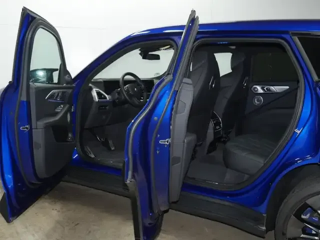 BMW XM