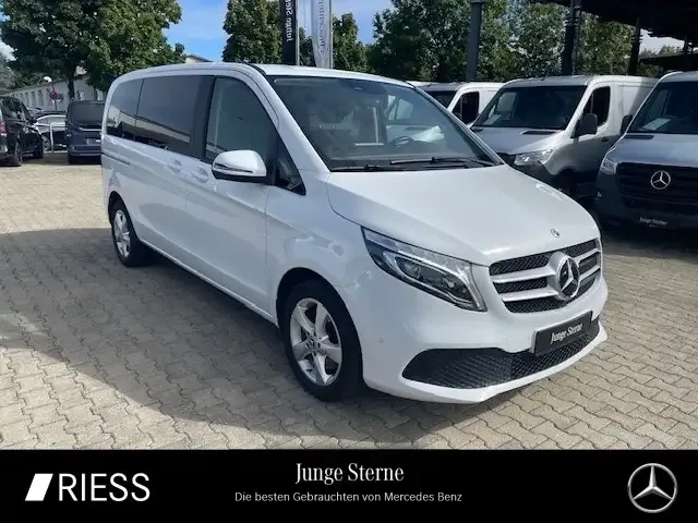 Mercedes-Benz V 250