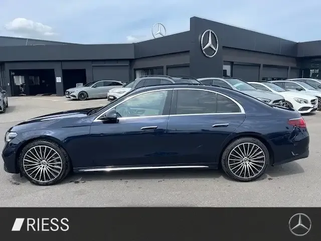 Mercedes-Benz E 220