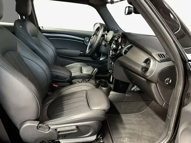 MINI Cooper SE