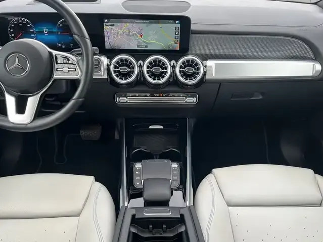 Mercedes-Benz EQB 300