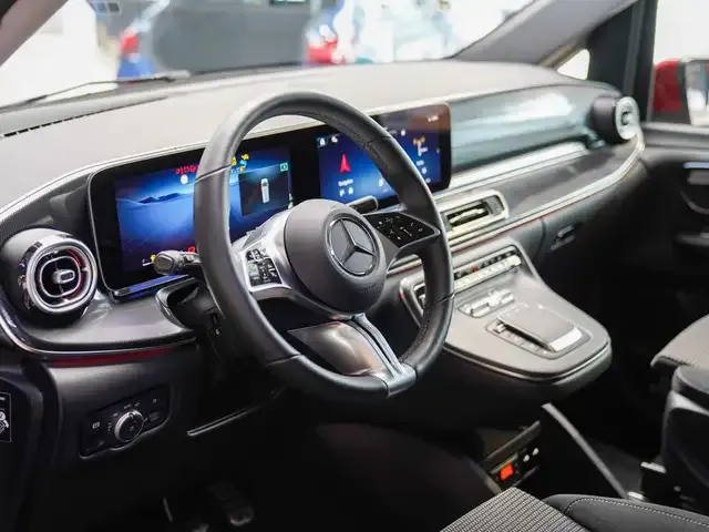 Mercedes-Benz V 220