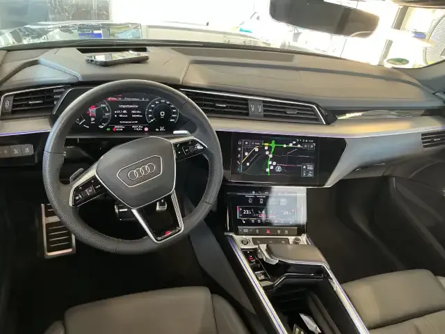 Audi Q8 e-tron