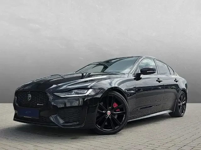 Jaguar XE