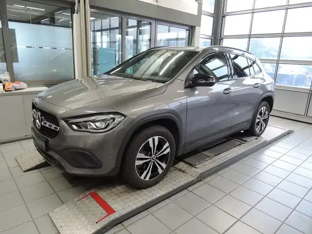 Mercedes-Benz GLA 250