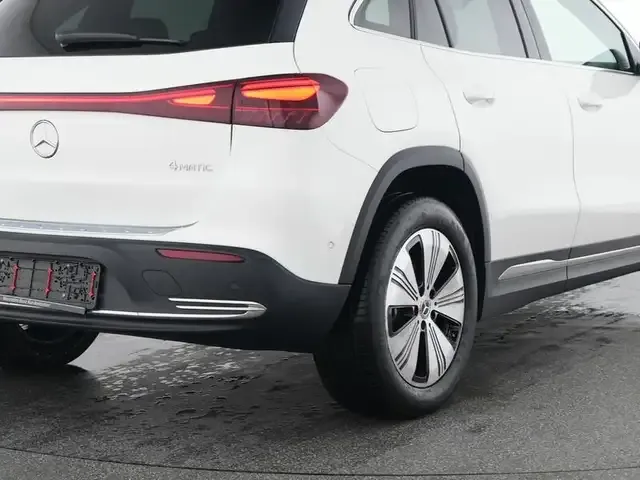 Mercedes-Benz EQA 300