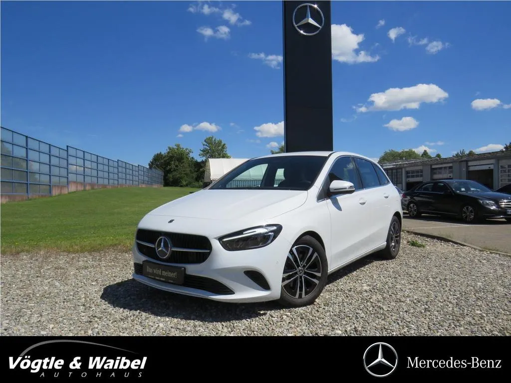 Mercedes-Benz B 200