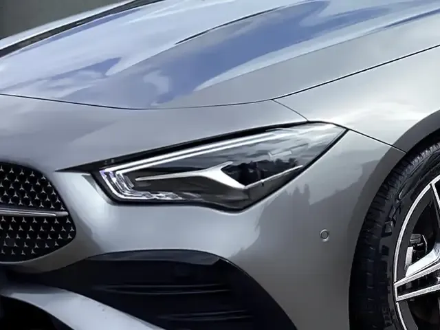 Mercedes-Benz CLA 180