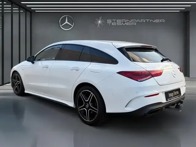 Mercedes-Benz CLA 220