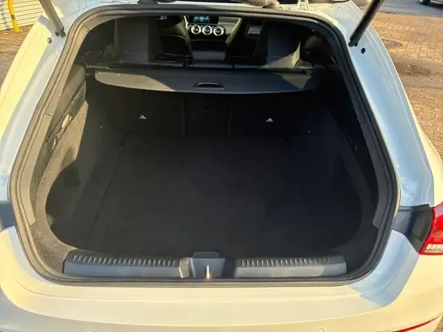 Mercedes-Benz CLA 220