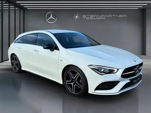 Mercedes-Benz CLA 220
