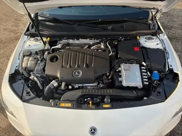 Mercedes-Benz CLA 220