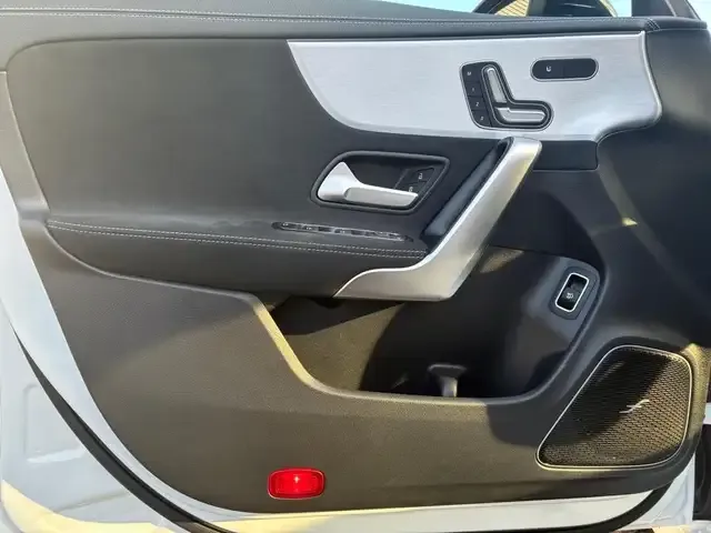 Mercedes-Benz CLA 220