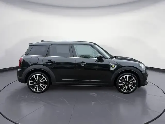 MINI Cooper SE Countryman