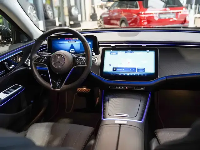 Mercedes-Benz E 300