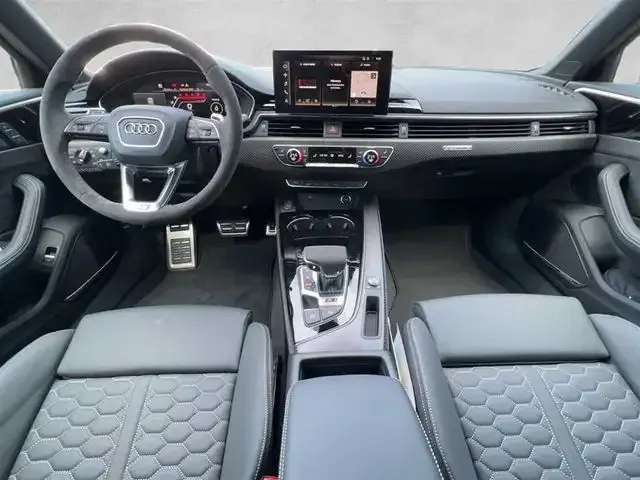Audi RS4