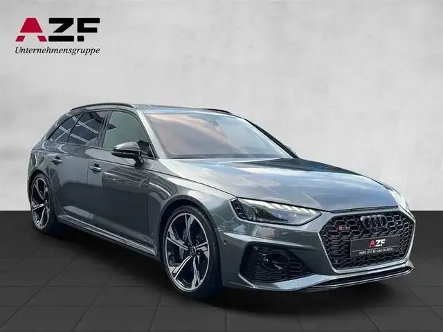 Audi RS4