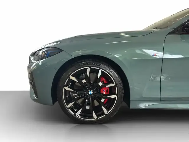 BMW 440