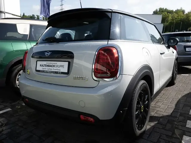MINI Cooper SE