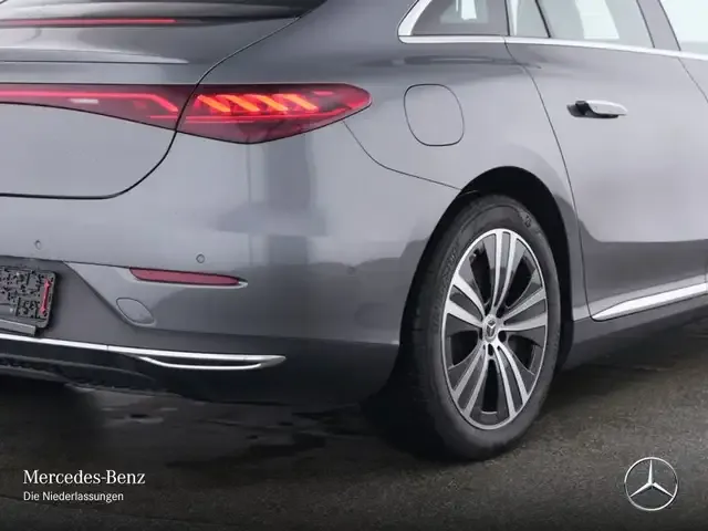 Mercedes-Benz EQE 350