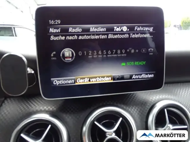 Mercedes-Benz A 220