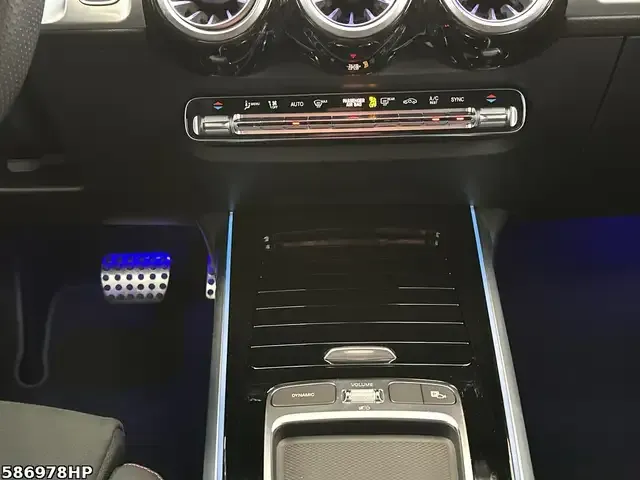 Mercedes-Benz GLB 200