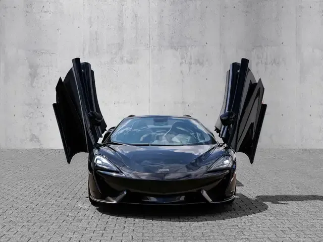 McLaren 570S