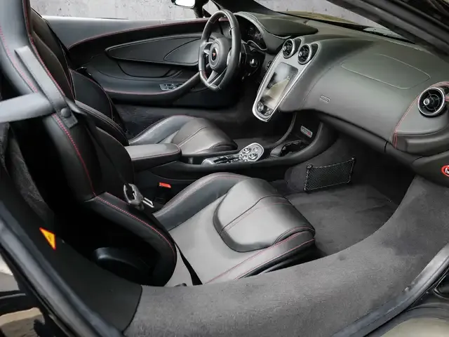 McLaren 570S