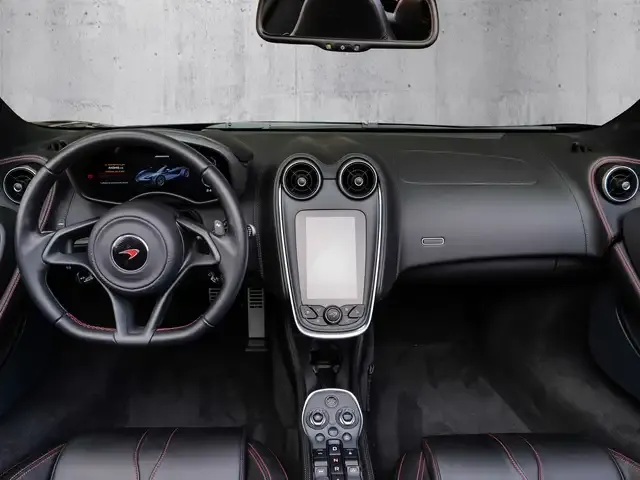 McLaren 570S