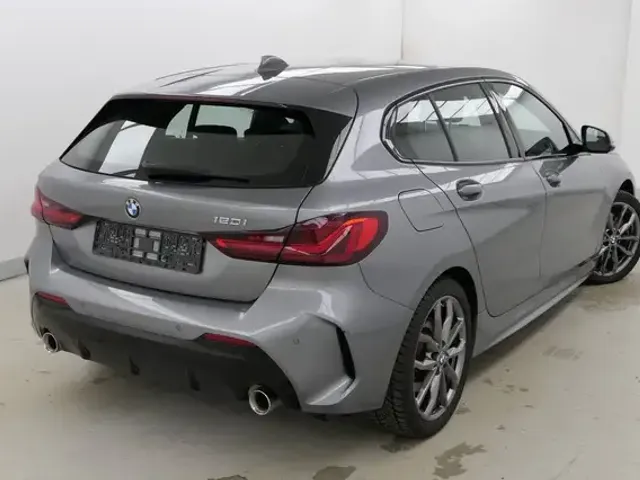 BMW 120