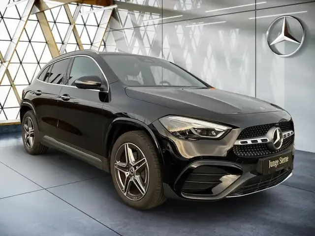 Mercedes-Benz GLA 200