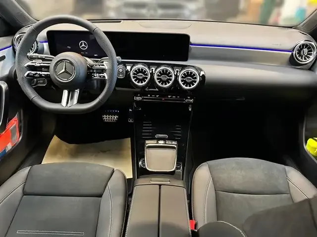 Mercedes-Benz A 180