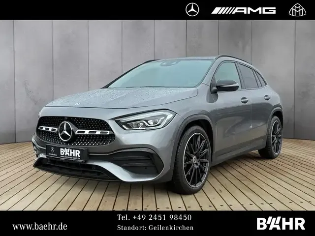 Mercedes-Benz GLA 200
