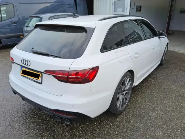 Audi S4