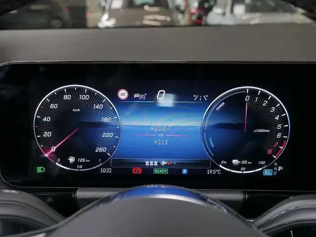 Mercedes-Benz GLA 250