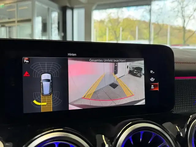 Mercedes-Benz EQB 250