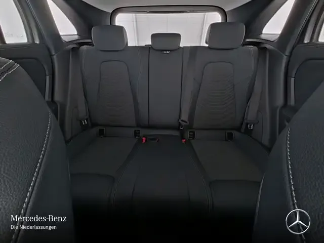 Mercedes-Benz GLA 220