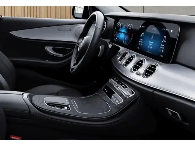 Mercedes-Benz E 400