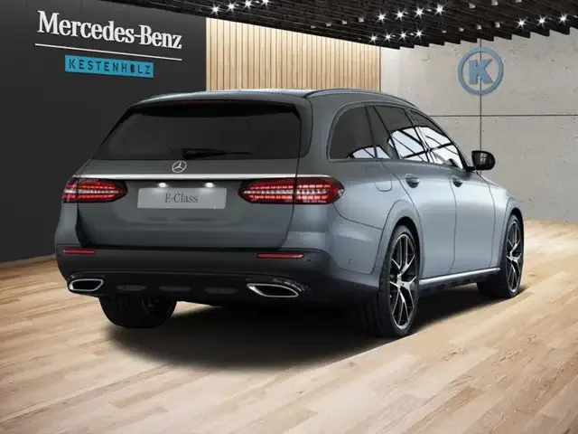 Mercedes-Benz E 400